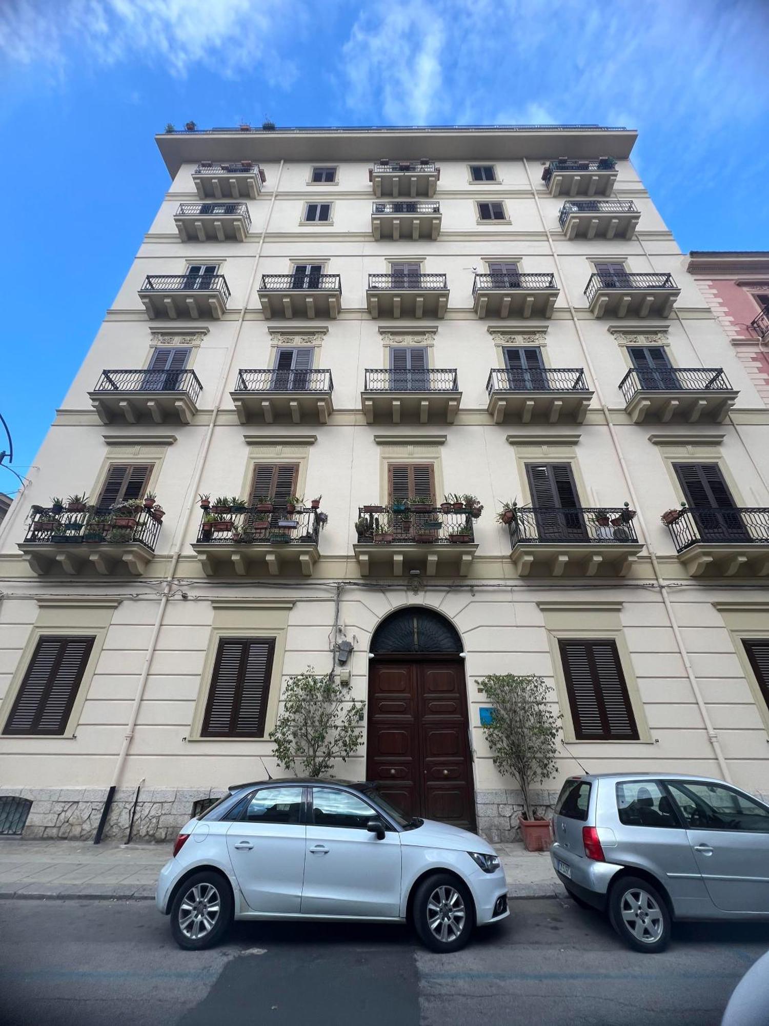 Politeama Charming Apartment 巴勒莫 外观 照片